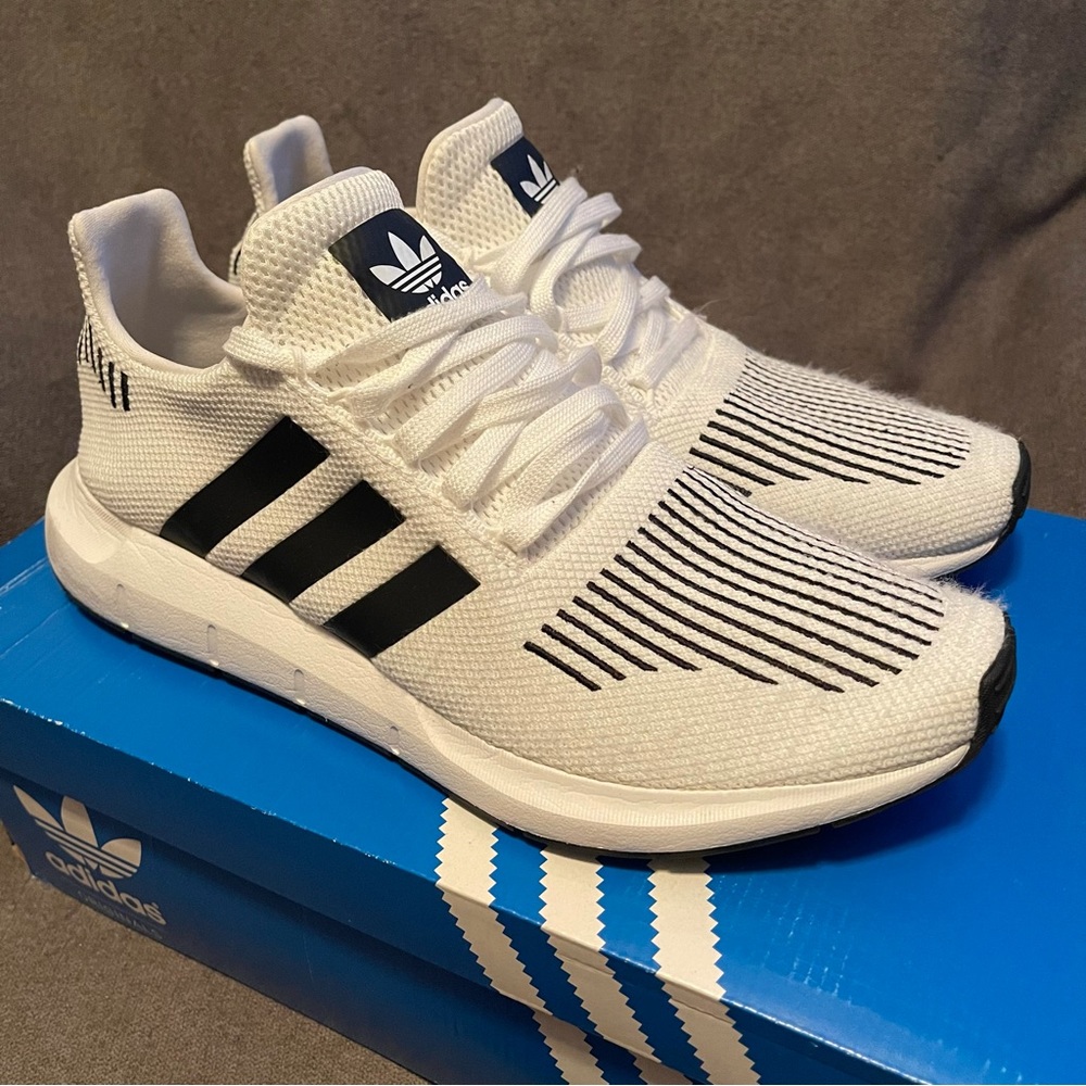 Adidas Swift Run